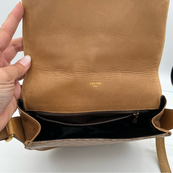 Celine Triomphe
Vintage Monogram Crossbody Bag - Picture 7 of 10